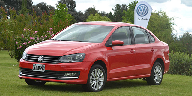 polo slider 1