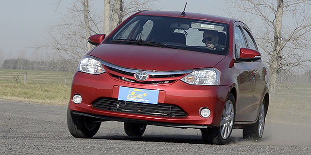 slider etios 1 slider etios 1