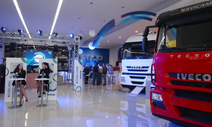 iveco gira navicam 1 iveco gira navicam 1
