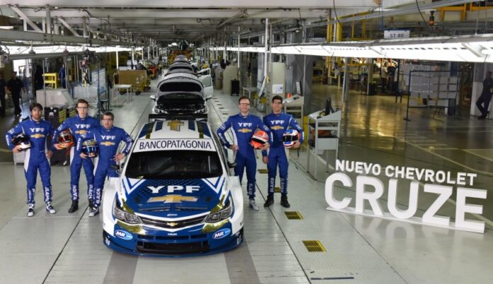 nuevo chevrolet cruze stc2000 equipo 1