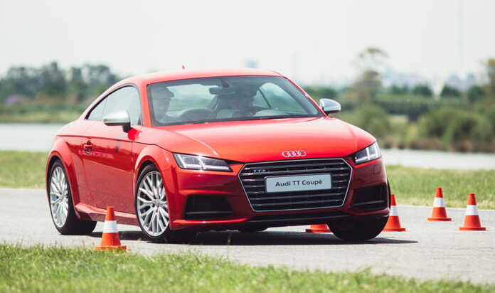 1 audi tt 1
