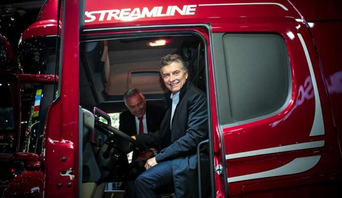 macri scania salon buenos aires 2017 macri scania salon buenos aires 2017