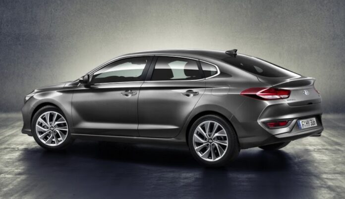 hyundai i30 fastback revealed 2 1 hyundai i30 fastback revealed 2 1