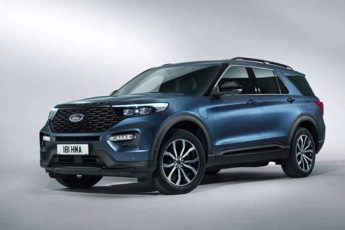 Ford Explorer Hybrid Plug 1 1