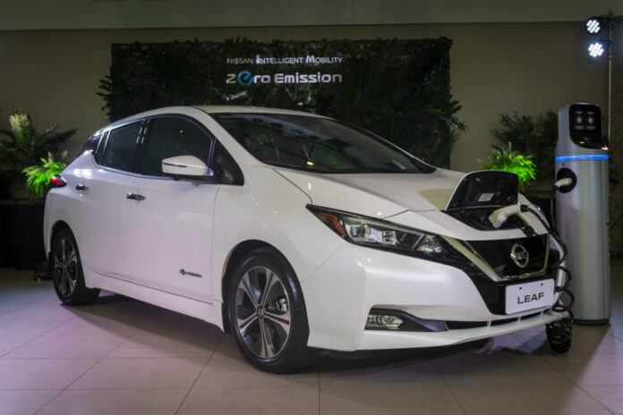 Nissan Electric Cafe 1 Nissan Electric Cafe 1