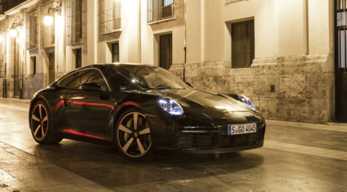 Porsche 911 Carrera 4S 1 1