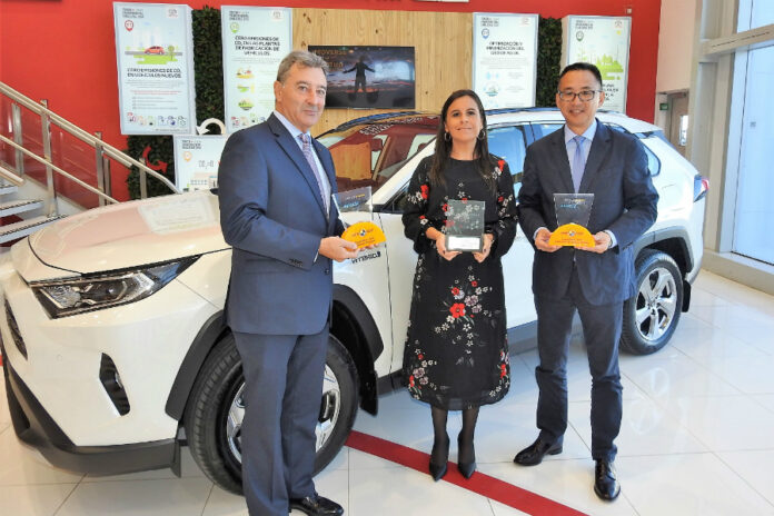 Daniel Herrero Toyota Arg Carolina Pereira LatinNCAP y Rafael Chang Toyota BR 1 Daniel Herrero Toyota Arg Carolina Pereira LatinNCAP y Rafael Chang Toyota BR 1