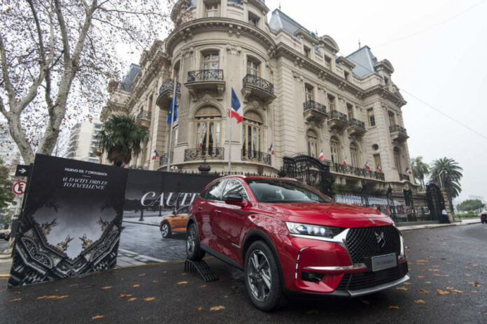 DS 7 CROSSBACK EMBAJADA DE FRANCIA EN ARGENTINA 3 1 DS 7 CROSSBACK EMBAJADA DE FRANCIA EN ARGENTINA 3 1