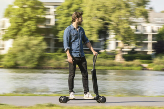 Audi e tron Scooter 1 1