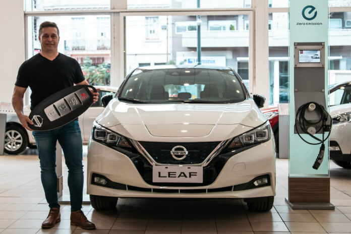 Entrega primer Nissan Leaf 1 1 Entrega primer Nissan Leaf 1 1