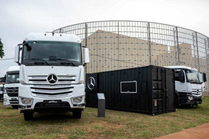 Mercedes Benz Feria Forestal Argentina 2019 Contenedor Mercedes Benz Feria Forestal Argentina 2019 Contenedor