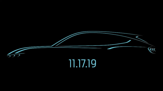 Ford All Electric Mustang Inspired SUV Three line sketch 1 Ford All Electric Mustang Inspired SUV Three line sketch 1