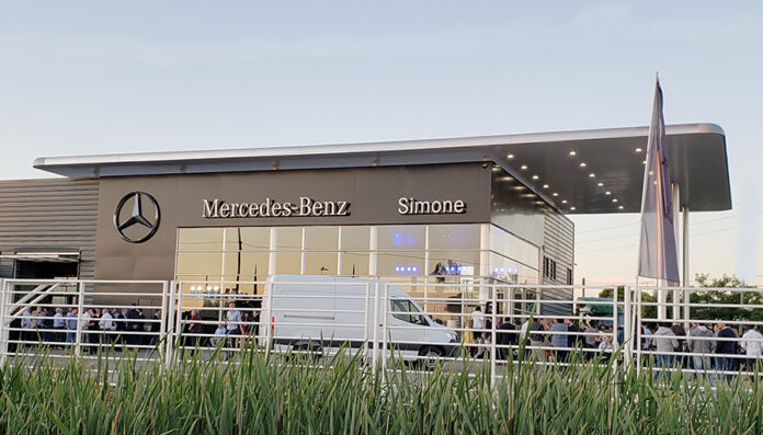 simone mercedes benz 1 2 simone mercedes benz 1 2
