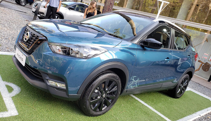 1 nissan kicks 1 1 nissan kicks 1