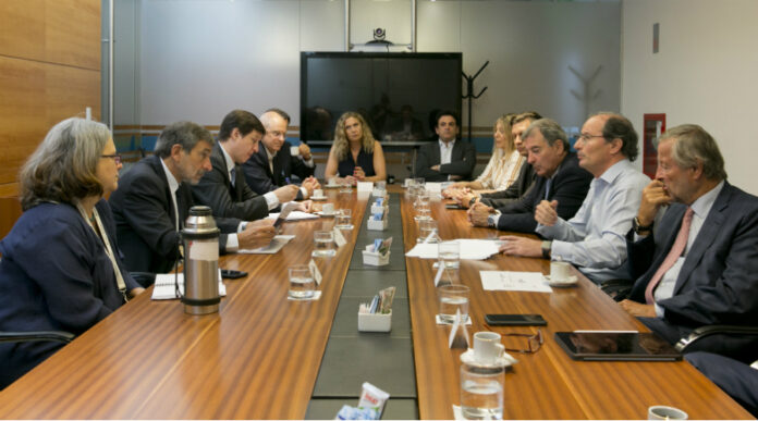 Ministro Salvarezza con autoridades de ADEFA enero 2020 1 Ministro Salvarezza con autoridades de ADEFA enero 2020 1