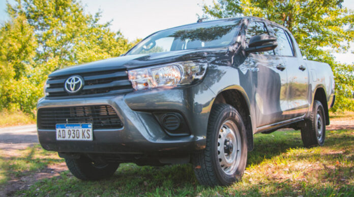Toyota Hilux PickUp Auto Mas Seguro 2019