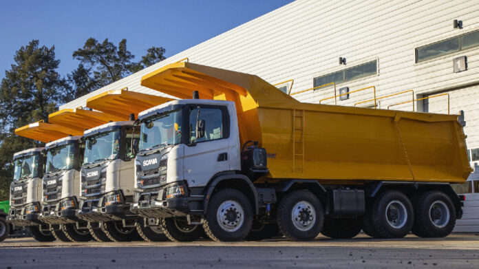 SCANIA HEAVY TIPPER MINA PIRQUITAS 1