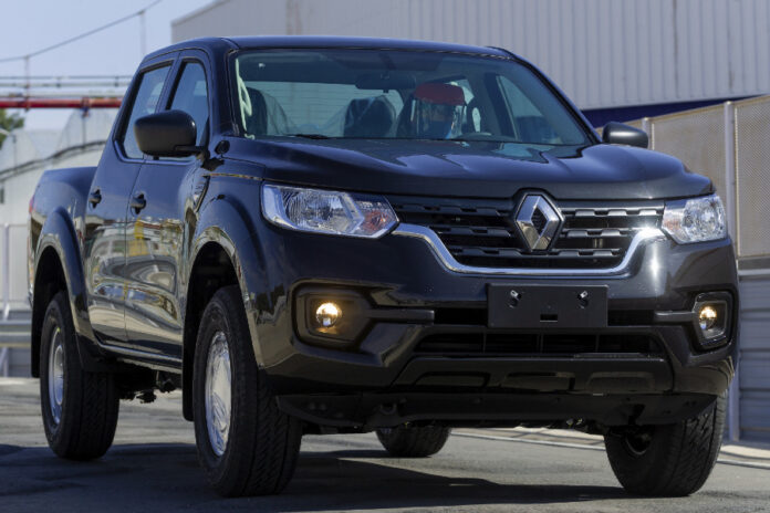pre series renault alaskan 3 2 1 pre series renault alaskan 3 2 1