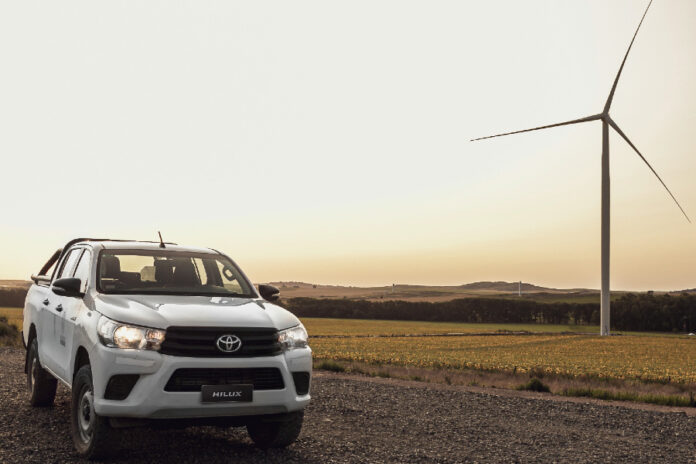 Hilux Toyota YPF energia renovable Hilux Toyota YPF energia renovable