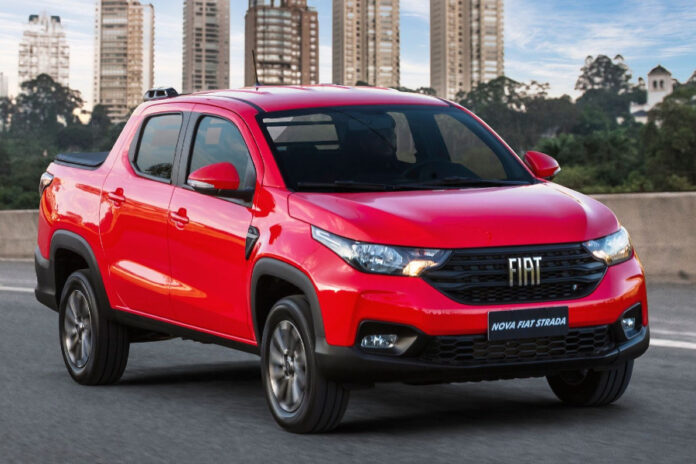 Fiat Strada Freedom CD 1 1 Fiat Strada Freedom CD 1 1
