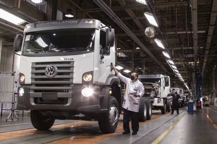 Volkswagen Caminhoes e Onibus invertira R 2 billones