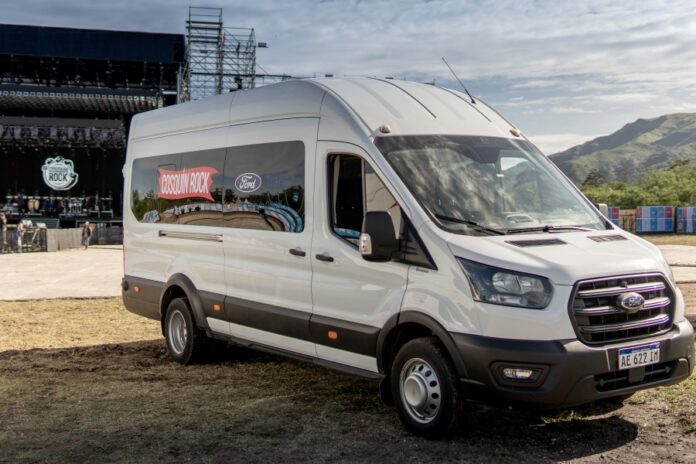 Ford Transit Vehiculo Oficial Cosquin Rock 2022 2