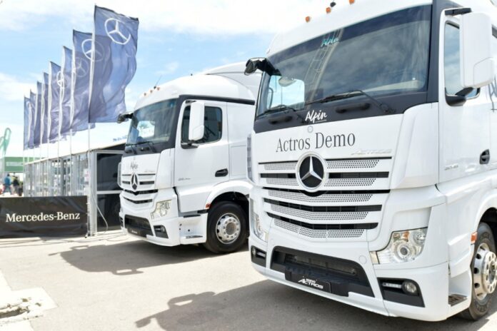 Mercedes Benz l Turismo Carreter Actros 1 Mercedes Benz l Turismo Carreter Actros 1