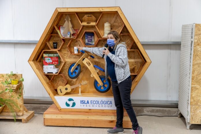 Iveco Group inaugura una nueva Isla Ecologica en la fabrica de Cordoba