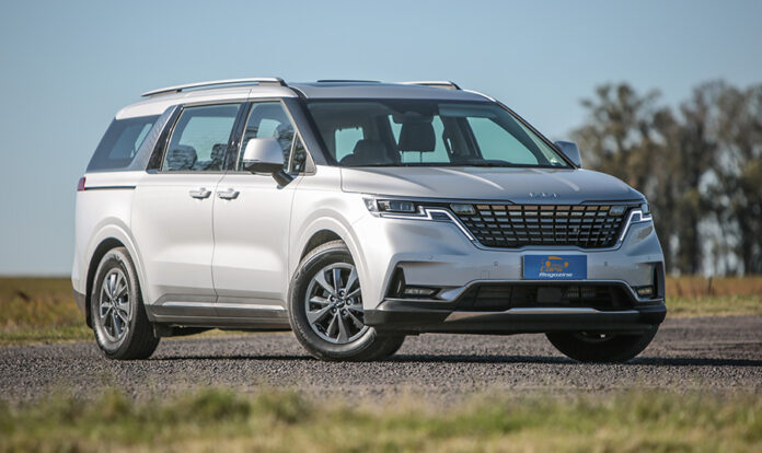kia carnival anticipo prueba carsmagazine 1 1