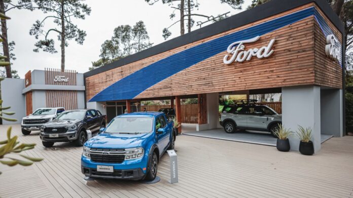 Ford Maverick Carilo Winter Experience Ford Maverick Carilo Winter Experience