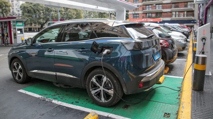 Peugeot 3008 hybrid4 argentina 1 e1666017409147 1 Peugeot 3008 hybrid4 argentina 1 e1666017409147 1