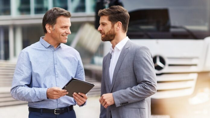 Leasing Plus nuevo producto de Mercedes Benz Camiones y Buses junto a Mercedes Benz Compania Financiera 2