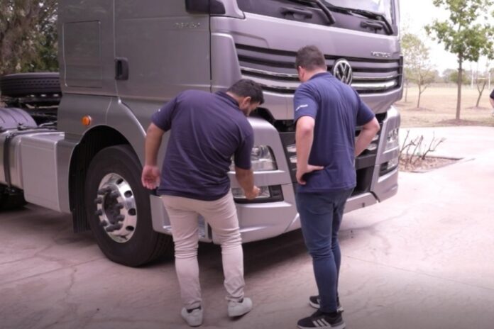 Volkswagen Truck Expert Meteor 28.460 11 Volkswagen Truck Expert Meteor 28.460 11