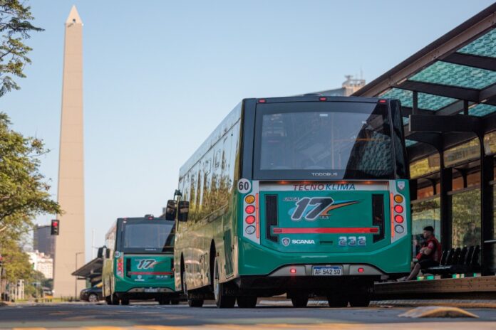 Los buses urbanos Scania se suman a la Linea 17 1 Los buses urbanos Scania se suman a la Linea 17 1