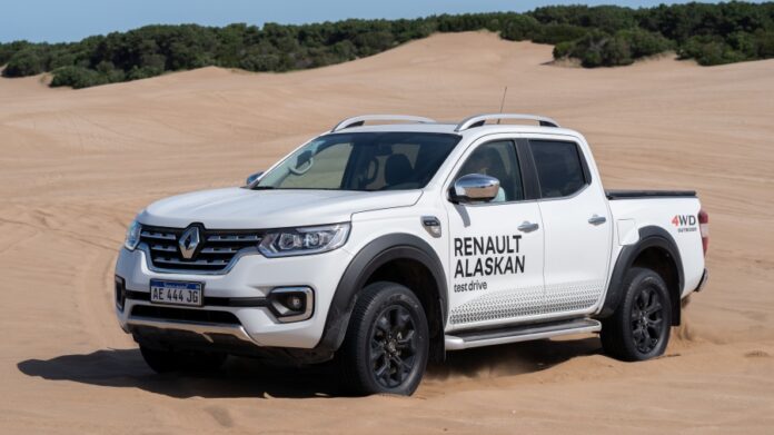 Renault Alaskan Outsider 1 1
