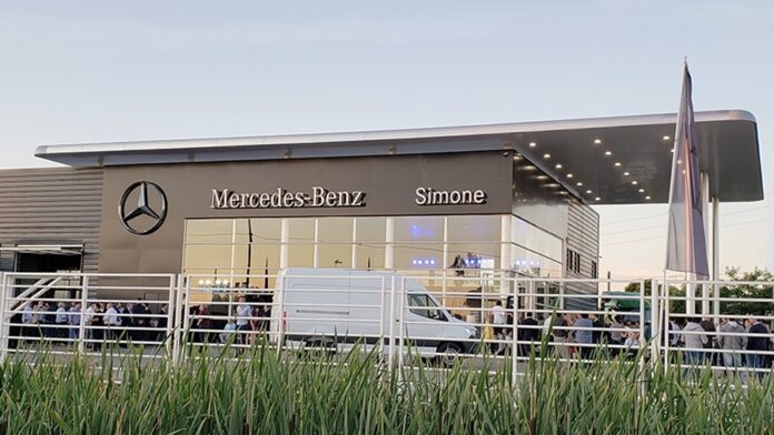 simone mercedes benz 1 1 simone mercedes benz 1 1