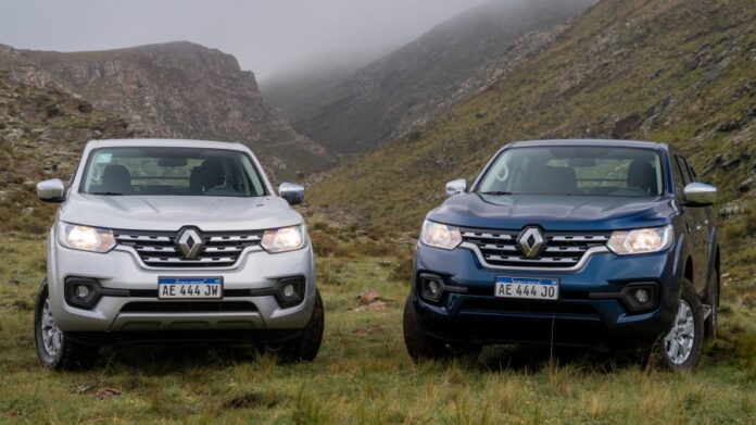 RENAULT ALASKAN OUTSIDER E ICONIC 1 RENAULT ALASKAN OUTSIDER E ICONIC 1