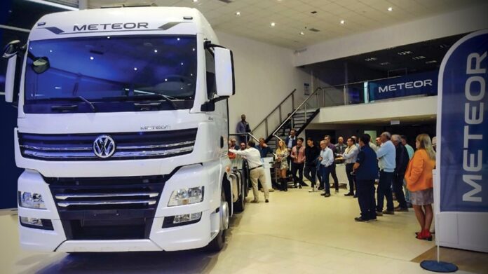 Vesten presento a sus clientes el nuevo extrapesado Meteor de Volkswagen Camiones y Buses Vesten presento a sus clientes el nuevo extrapesado Meteor de Volkswagen Camiones y Buses