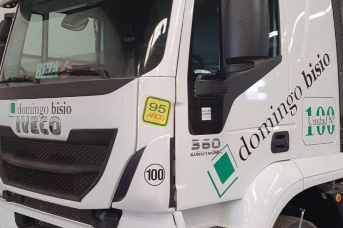 Detalle Domingo Bisio empresa transportista adquirio su Iveco numero 100