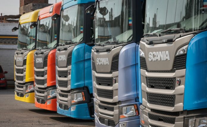 2 Scania a GNC de Agro Transporte y Servicios SRL