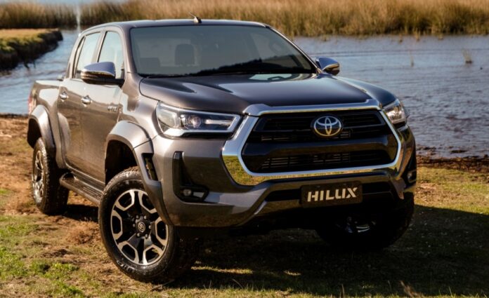 Toyota Hilux SRX