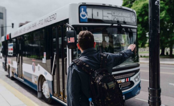 Mercedes-Benz Camiones y Buses y @buenosaires.ar presentan Crónicas Pasajeras (9)