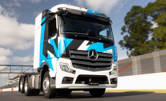 Mercedes-Benz Camiones y Buses presenta “Entrevistas en Actros 2” (2)