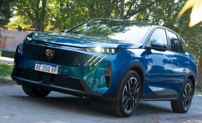 Peugeot 3008 (1)