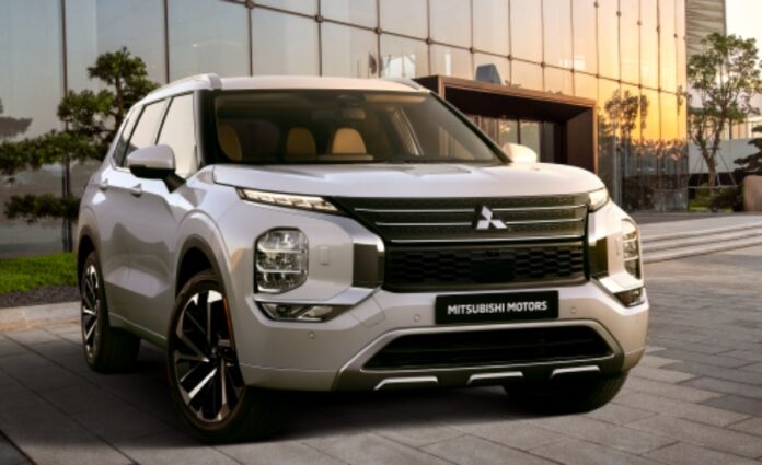 Mitsubishi Outlander Congreso CREA 2025