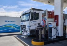 YPF ahora carga Azul 32 en surtidores