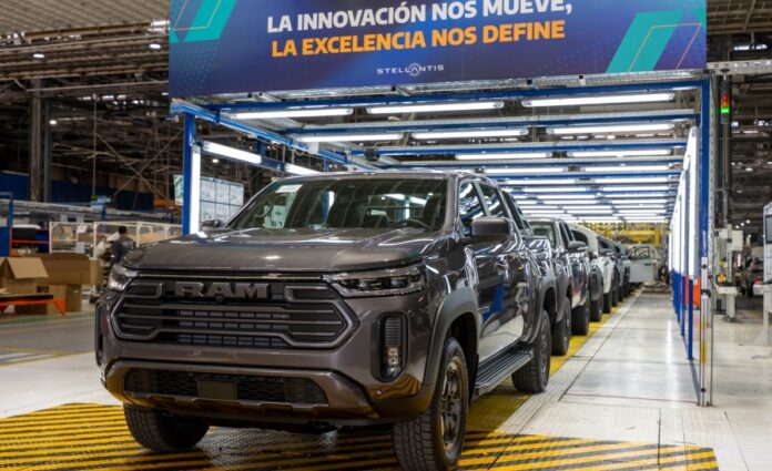 Stellantis inicia la producción de Ram Dakota en Córdoba (1)