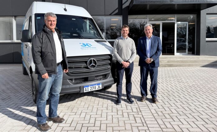 Prestige Auto recibió en el Centro Industrial Juan Manuel Fangio a directivos de Mercado Libre y empresas transportistas 1