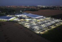 Mercedes-Benz CyB cumple 75 años de trayectoria en Argentina